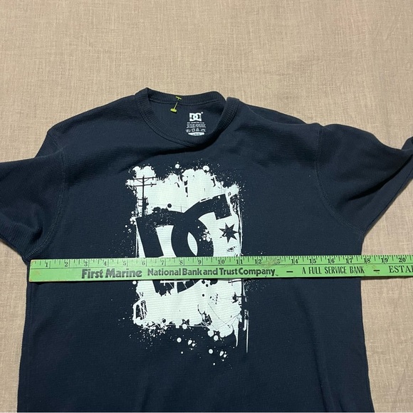 Y2K DC Long Sleeve Thermal Waffle Knit Tee. 2000s skater layering grunge base - Picture 5 of 6